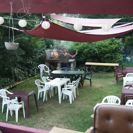 Les Roches Couette-café